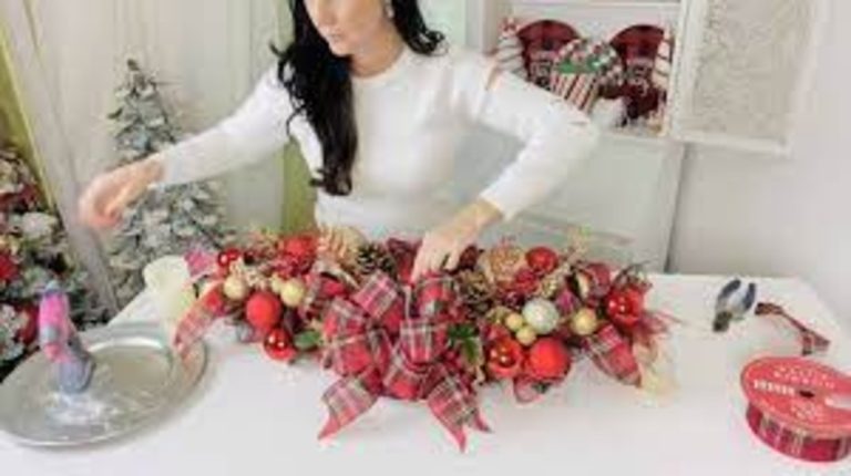 Budget Decor: DIY Christmas Centerpieces Dollar Tree